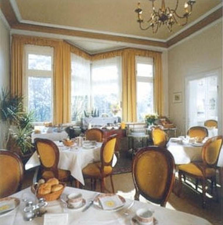 Hotel Tanneck Μπάντεν-Μπάντεν Εξωτερικό φωτογραφία