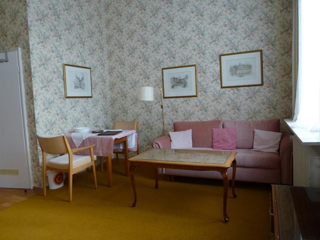 Hotel Tanneck Μπάντεν-Μπάντεν Εξωτερικό φωτογραφία